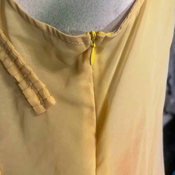 EUC sheer Flora designed in Paris tank blouse size L Yellow - Picture 7 of 9